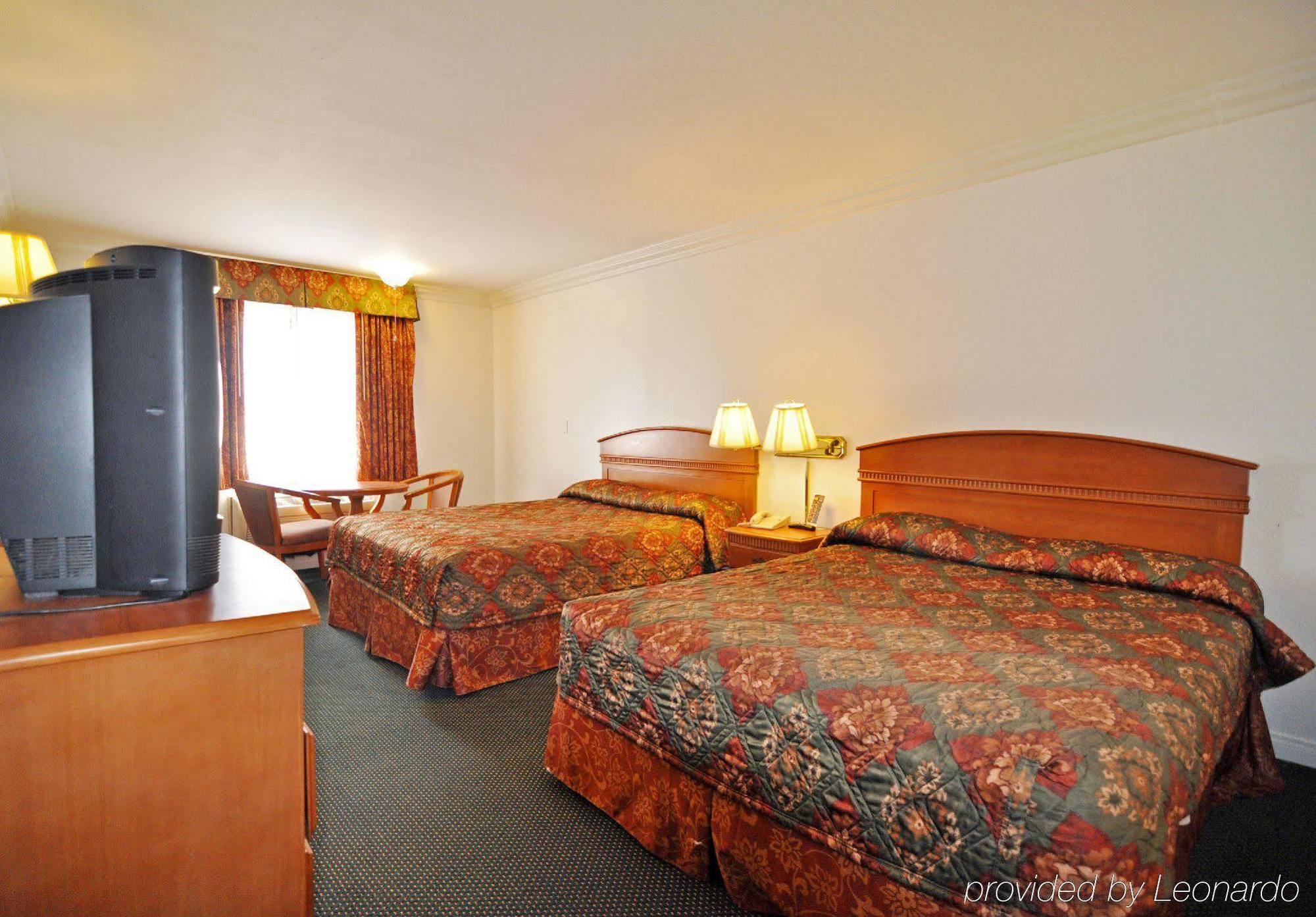 Orange Tustin Inn In אורנג' חדר תמונה